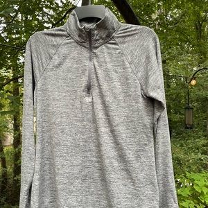 Sketchers Sport Womens Pullover Active Shirt -Size Medium